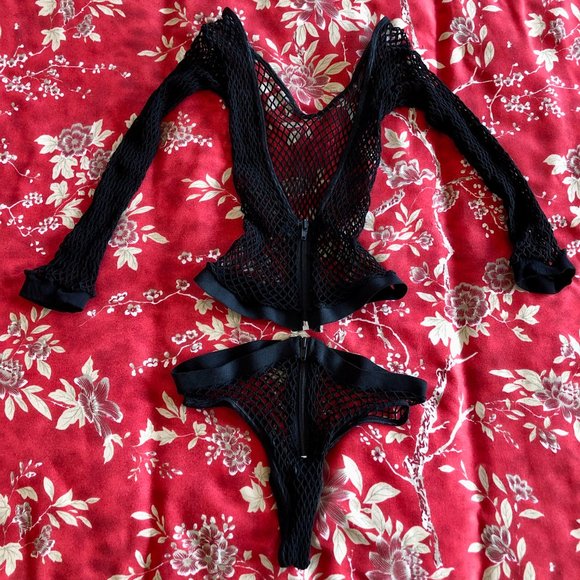 NWOT Black Sheer Mesh Crop Top & Bikini Set with Sexy Zipper Detail - One Size - Picture 3 of 15
